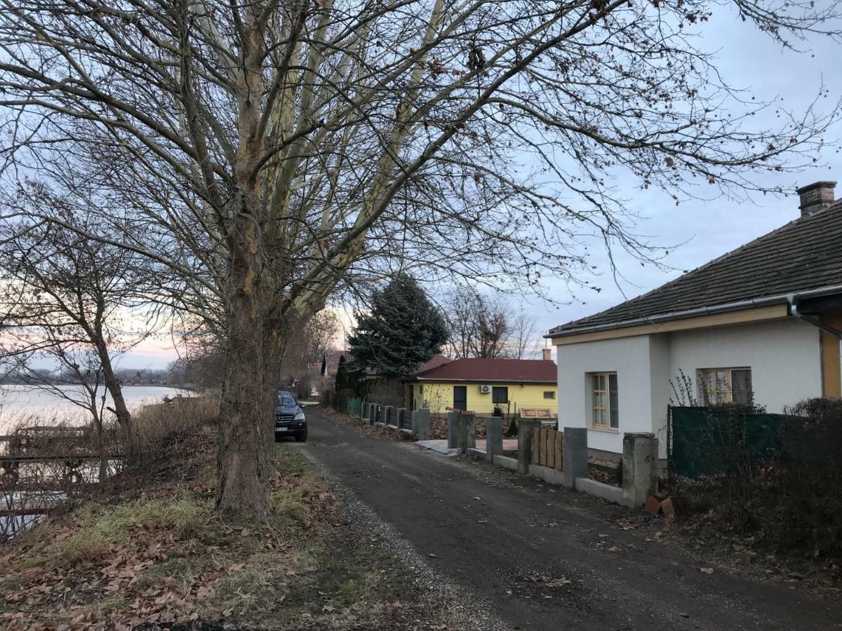 Neptun Apartman Domsod Exteriér fotografie